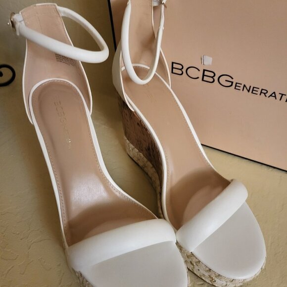 BCBGeneration women's Narida Espadrille Ankle Strap Wedge Sandals Size: 10 NIB - Picture 3 of 11
